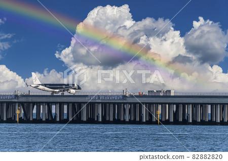 [浮島町公園的星傳單飛機滑行道run，天空，彩虹合成] 82882820