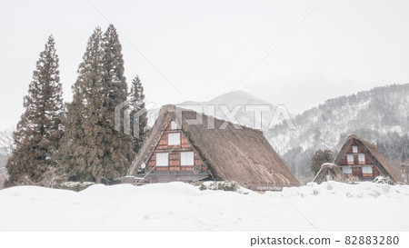 Shirakawago (winter) 82883280