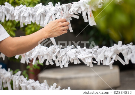 神社與財運的男人 82884853