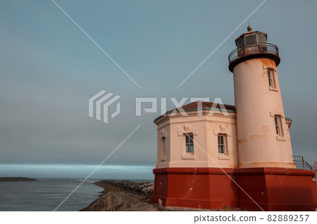 Lighthouse 82889257
