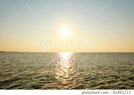 Sunset in Kasumigaura, Ibaraki Prefecture Sunset in Kasumigaura, Ibaraki Prefecture 82891215