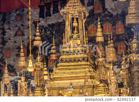 The Emerald Buddha in the temple of Wat Phra sri rattana sasadaram or Wat Phra Kaeo at the Grand Palace. The Emerald Buddha in the temple of Wat Phra sri rattana sasadaram or Wat Phra Kaeo at the Grand Palace. 82892137