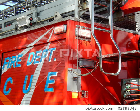 Cut photo of fire rescue rescue vehicle Cut photo of fire rescue rescue vehicle 82893345