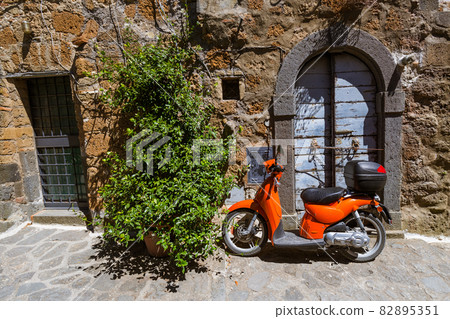 Village Civita di Bagnoregio in Italy Village Civita di Bagnoregio in Italy 82895351