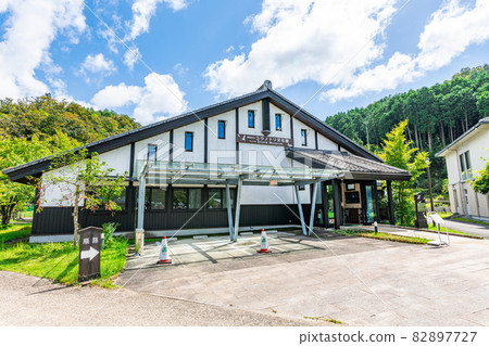 Toyooka City, Hyogo Prefecture, Hyogo Prefectural Stork Town Park on a sunny day, Stork Culture Center 82897727