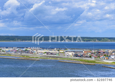 Hokkaido Kiritappu Town and the Sea 82897746