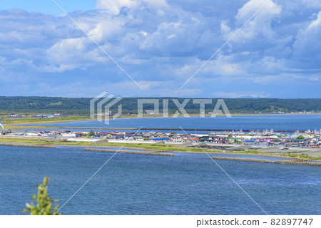 Hokkaido Kiritappu Town and the Sea 82897747