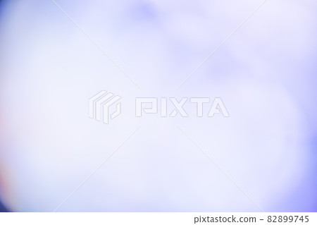 童話紫色形象（背景素材） 82899745