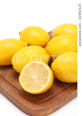 Lemon  Lemon  82902324