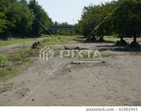 Mallet golf course hit by flood 82902943