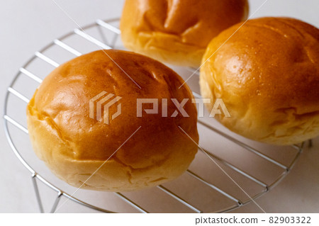 麵包黃油卷 82903322