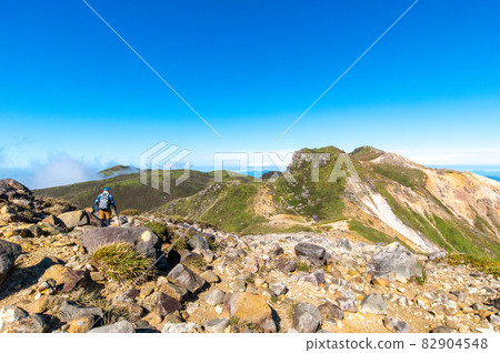 秋天的九重登山 82904548