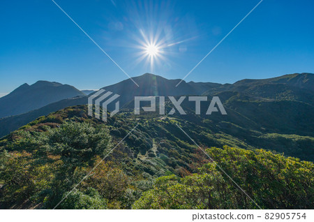 Kokonoe mountain climbing in autumn 82905754