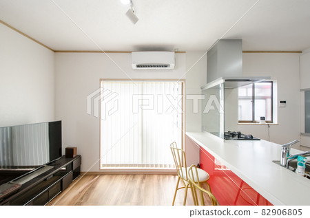 Newly-built single-living dining Newly-built single-living dining 82906805