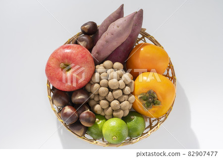 Assorted autumn ingredients Assorted autumn ingredients 82907477