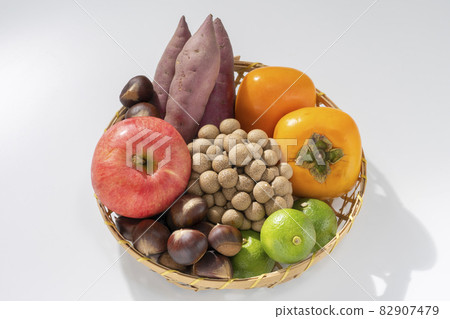 Assorted autumn ingredients Assorted autumn ingredients 82907479