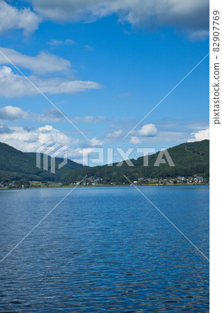 Lake Kisaki [Three Lakes of Nishina] 82907769