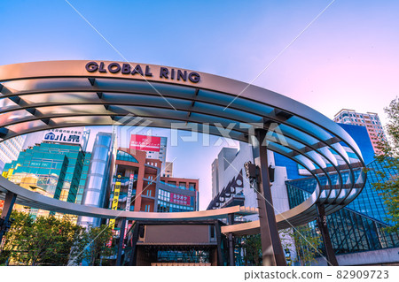 View of Tokyo cityscape of Japan, Ikebukuro Nishiguchi Park, etc. 82909723