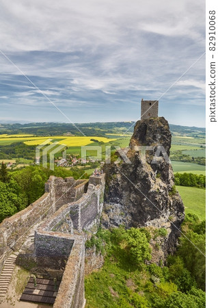 Trosky castle ruin 82910068