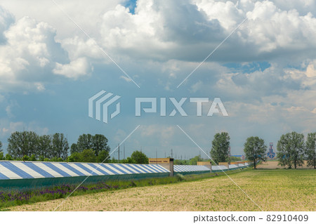 A conveyor with a length of several kilometers A conveyor with a length of several kilometers 82910409