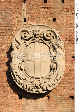 Heraldic stone monument on the wall in Sforzesco Castle Heraldic stone monument on the wall in Sforzesco Castle 82917255