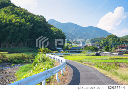 令人耳目一新的“健康與交流路徑”景觀“厚木市” 令人耳目一新的“健康與交流路徑”景觀“厚木市” 82927344