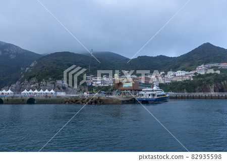 Hongdo, Daedouhae Marine National Park, Sinan County, Jeonnam 82935598