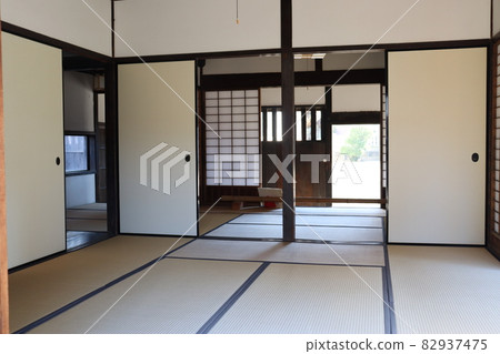 Japanese room 82937475