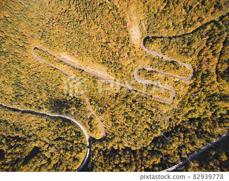 秋日北海道朝里山口(舊路)鳥瞰圖 秋日北海道朝里山口(舊路)鳥瞰圖 82939778