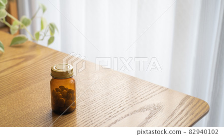 藥物和補充劑的圖像 82940102