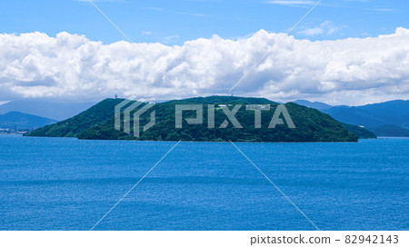 Nokonoshima (Fukuoka City) overlooking Shiomi Park on Shikashima 82942143