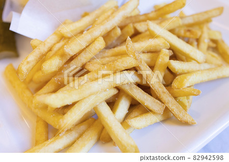 美味的炸薯條 美味的炸薯條 82942598