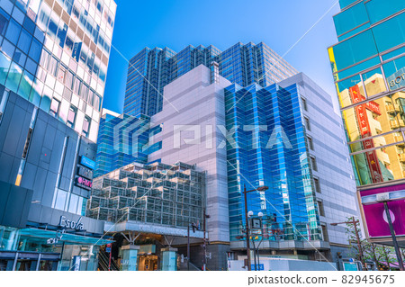 日本東京城市景觀，如池袋大都會廣場 82945675