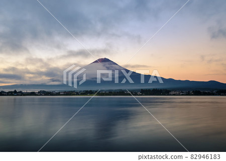Mount Fuji and Lake Kawaguchi at dawn Mount Fuji and Lake Kawaguchi at dawn 82946183