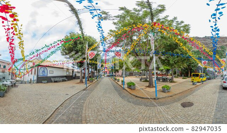 View over central plaza of the village Jardim do Mar on the Portugese island of Madeira in summer 82947035