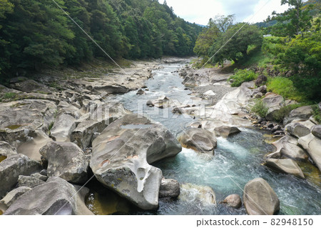 Sukumo City, Kochi Prefecture Idei pothole 82948150