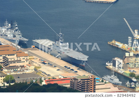[Hiroshima Prefecture] View of Sukojima from the array (Maritime Self-Defense Force fleet) 82948492