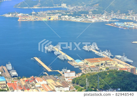 【廣島縣】從陣中眺望鬚子島(海上自衛隊艦隊) 【廣島縣】從陣中眺望鬚子島(海上自衛隊艦隊) 82948540