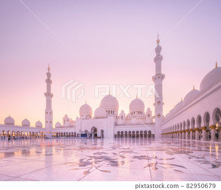 Sheikh Zayed Grand Mosque during sunset, Abu-Dhabi, UAE Sheikh Zayed Grand Mosque during sunset, Abu-Dhabi, UAE 82950679
