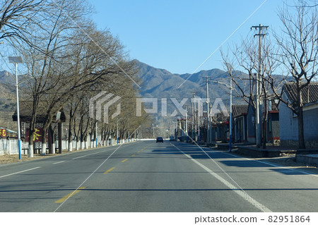 Beautiful scenery on the outskirts of Beijing, China 82951864
