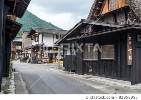 [Shirakawa-go] Walking in the gassho village in summer 82955955