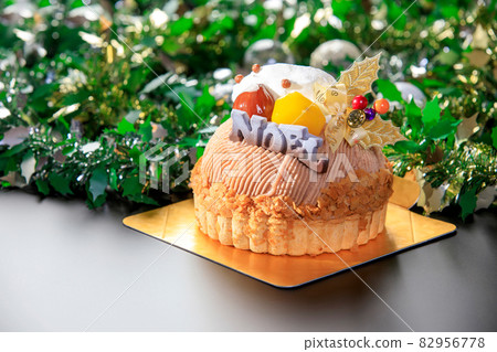 Christmas Maron Cake 82956778