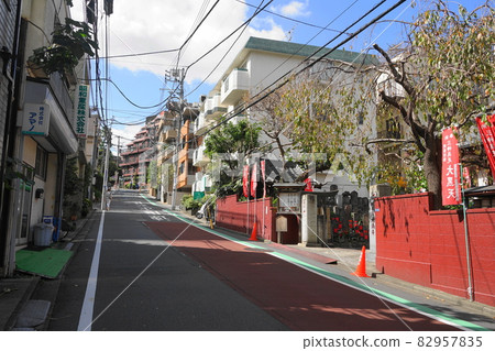 October 957 Daikokuzaka, Minato-ku and Daihoji / Motoazabu 1-chome October 957 Daikokuzaka, Minato-ku and Daihoji / Motoazabu 1-chome 82957835