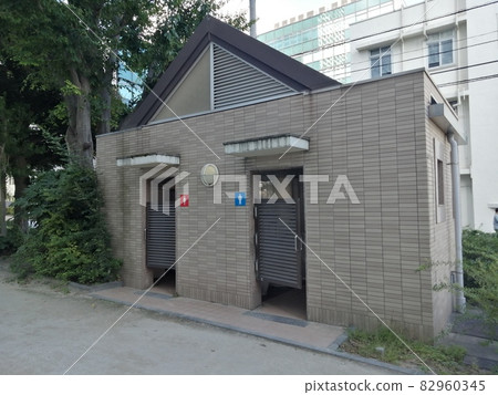 錦石公園公共廁所外觀 82960345