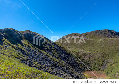 秋天的九重登山 秋天的九重登山 82961683