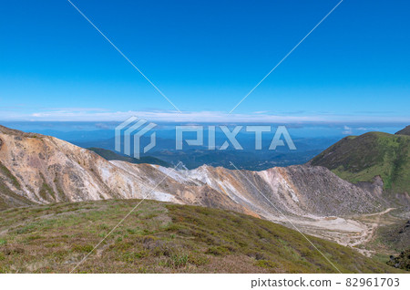 Kokonoe mountain climbing in autumn 82961703