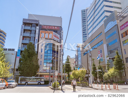 Scenery in front of the station Nakano Station 82962066