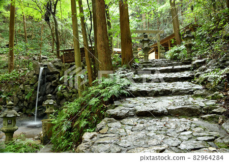 Amano Iwato (Misogi Waterfall) [Water hole in Erihara] [Erihara, Isobe-cho, Shima City, Mie Prefecture] 82964284