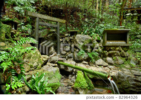 天野岩戶【繪原水坑】【三重縣志摩市磯部町繪原】 82964326