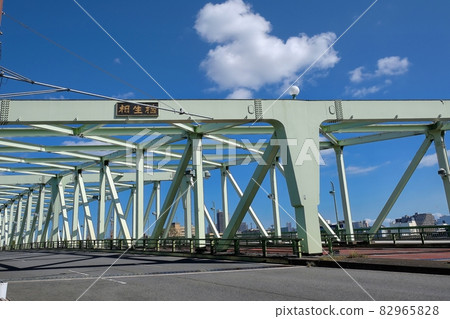 Tokyo Harumi Canal Aioi Bridge 82965828